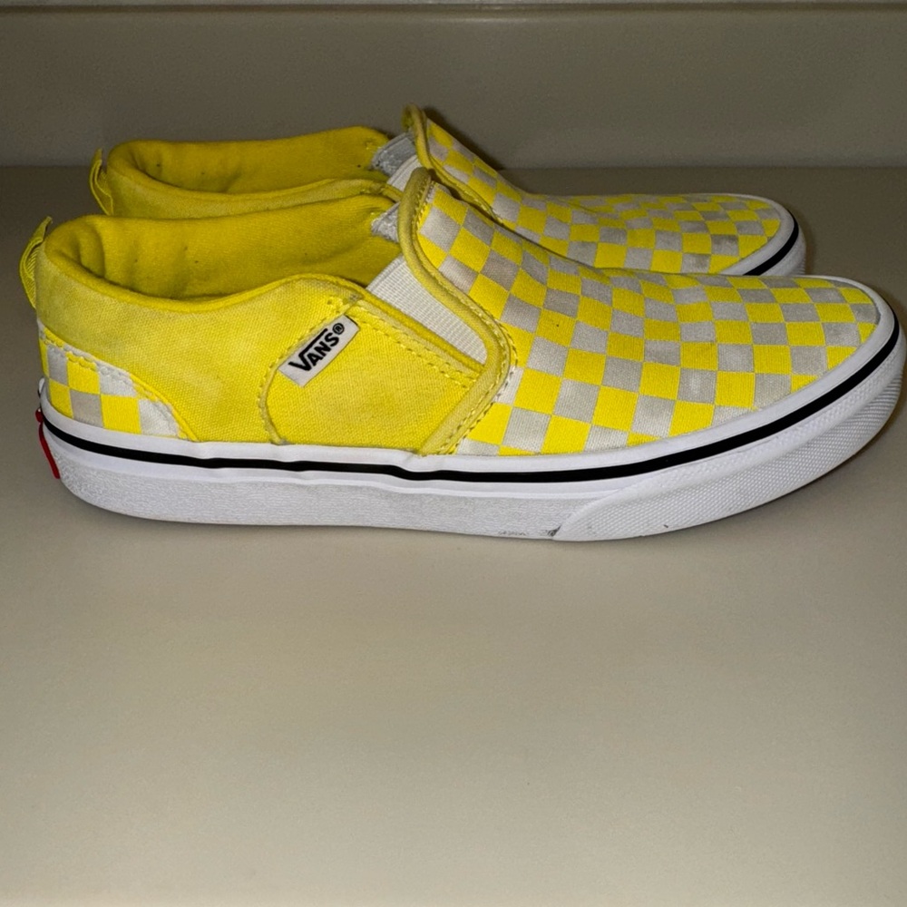 Vans Off The Wall Yellow And White Checkerboard Classic Slip On Skate Shoes - Picture 10 of 15